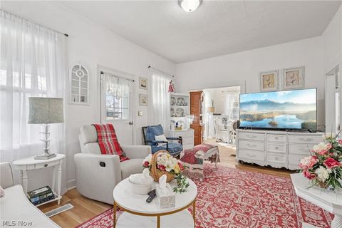 Tiny photo for 145 Walnut Street, Geneva, OH 44041 (MLS # 5188228)