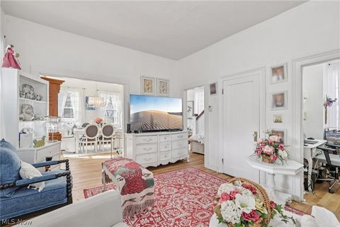 Tiny photo for 145 Walnut Street, Geneva, OH 44041 (MLS # 5188228)