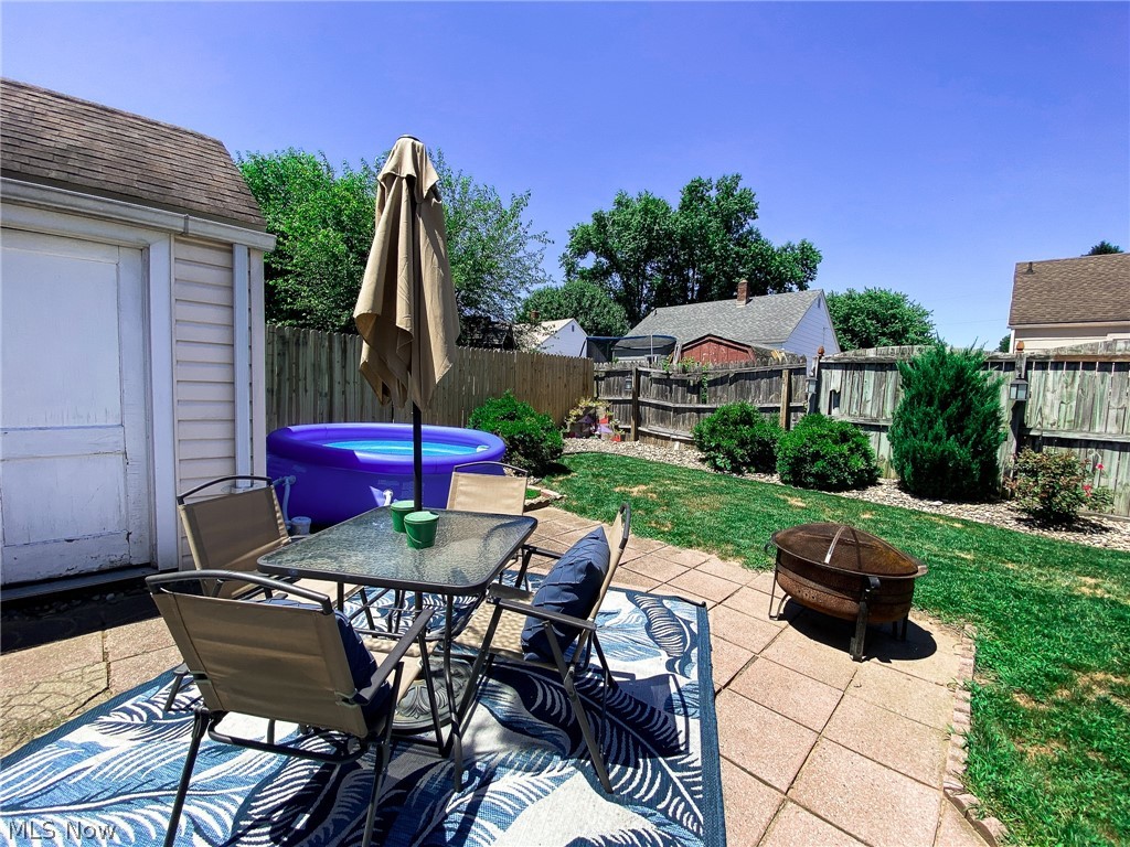 Bebusseys Neale View Adn #41 - Residential