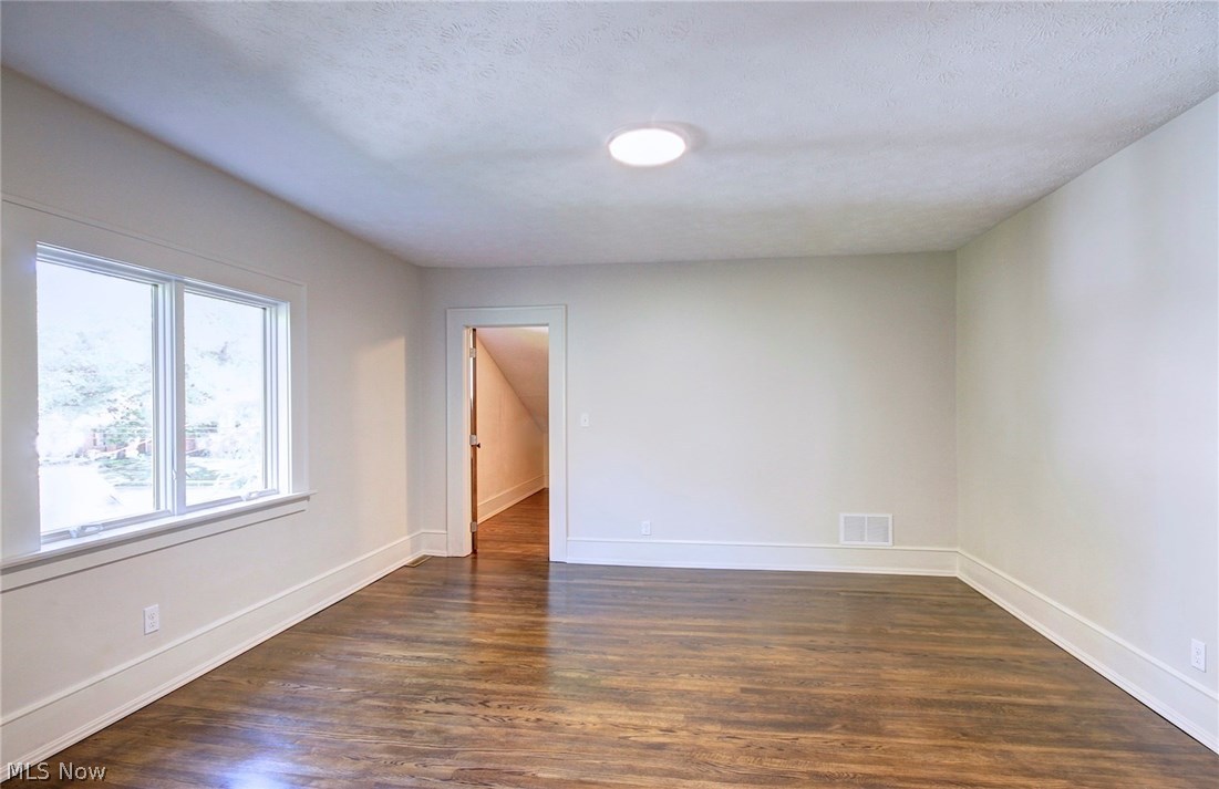 Fournier Realty Cos Wooster - Residential