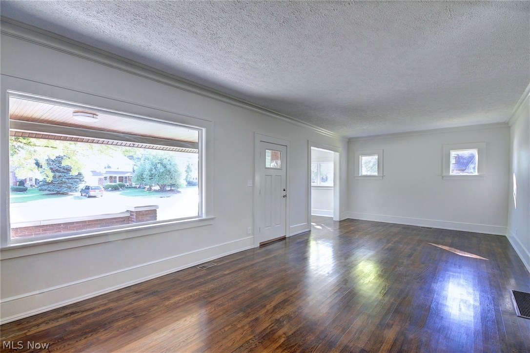 Fournier Realty Cos Wooster - Residential