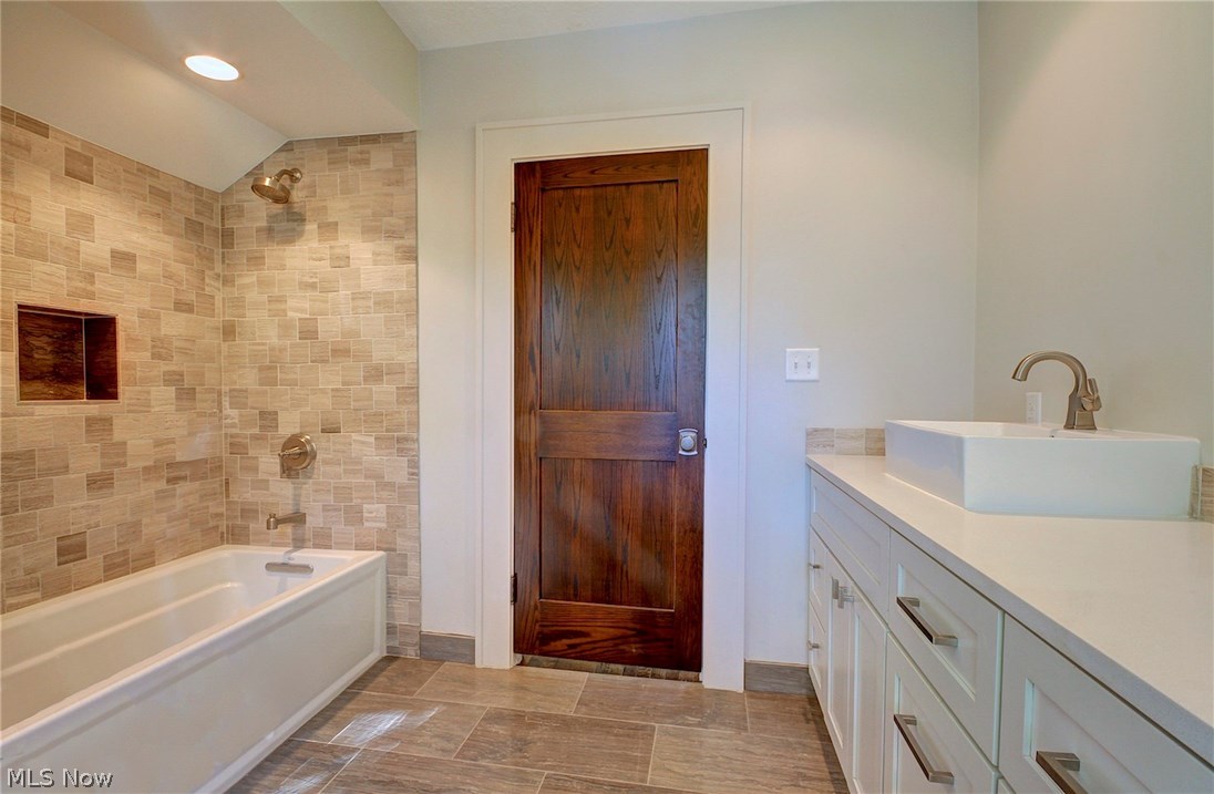 Fournier Realty Cos Wooster - Residential