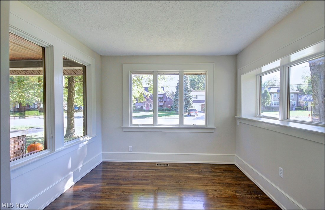 Fournier Realty Cos Wooster - Residential