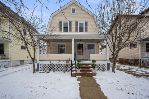 1551 Orchard Grove Avenue Lakewood OH 44107