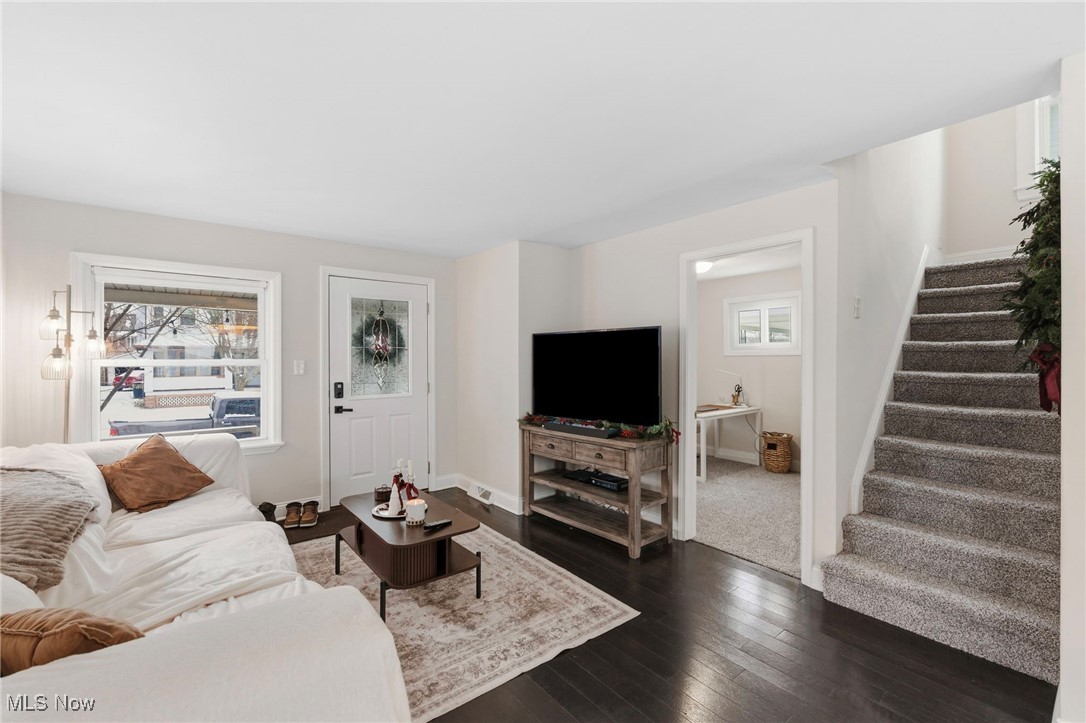 Pumphrey Realty Cos Orch Grove - Residential