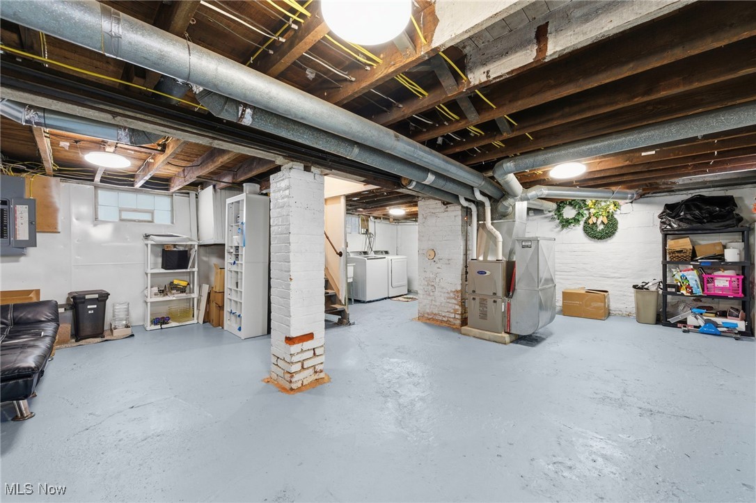 Pumphrey Realty Cos Orch Grove - Residential