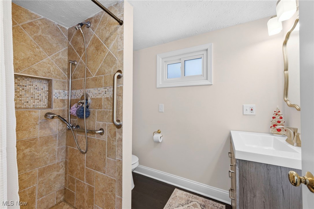 Pumphrey Realty Cos Orch Grove - Residential