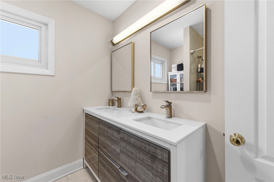 Pumphrey Realty Cos Orch Grove - Residential