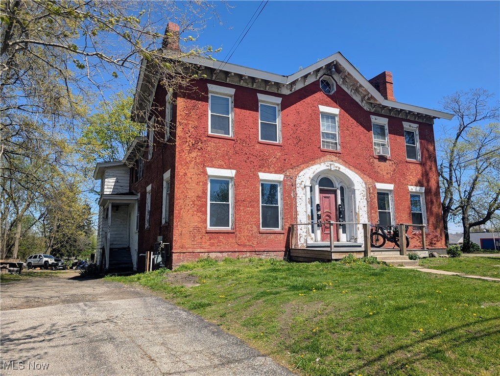 Holmes - Commercial Sale