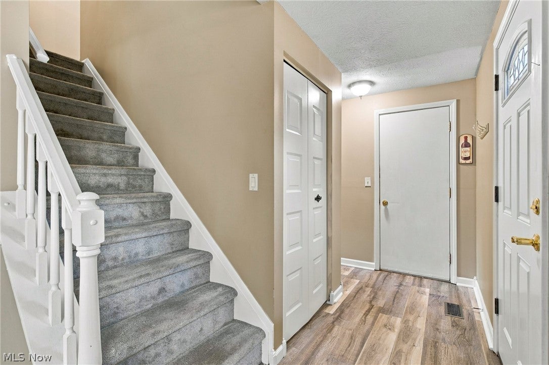 1005 Deepwood Drive
