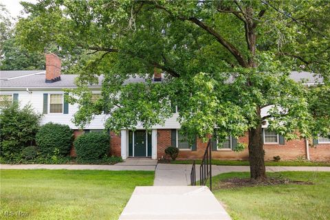 7025 Carriage Hill Drive Unit 102, Brecksville, OH 44141 - #: 5137893