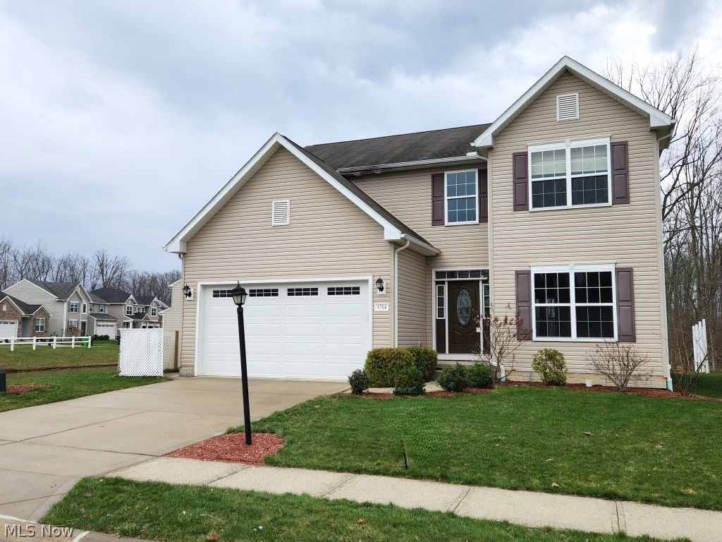 Photo of 3784 Firethorn Drive, Aurora, OH 44202 (MLS # 5195253)