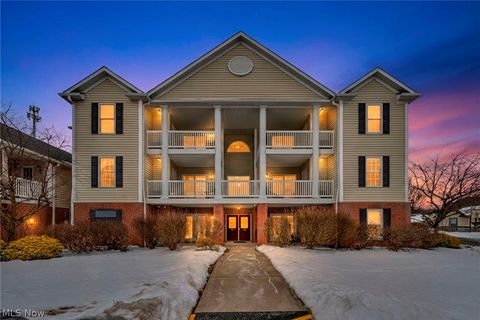 Condo For Sale - 1259 SW Lauren Crest Street<br/> Stark County, Hartville, OH 44632