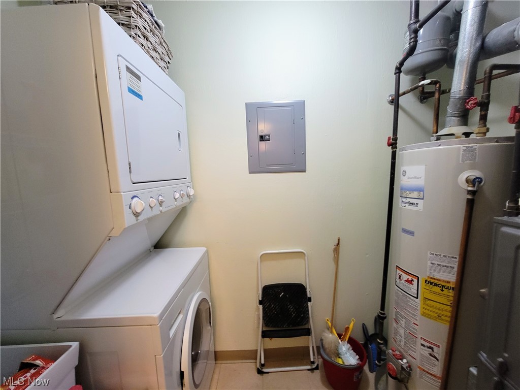 Courts of Country Lakes - Residential