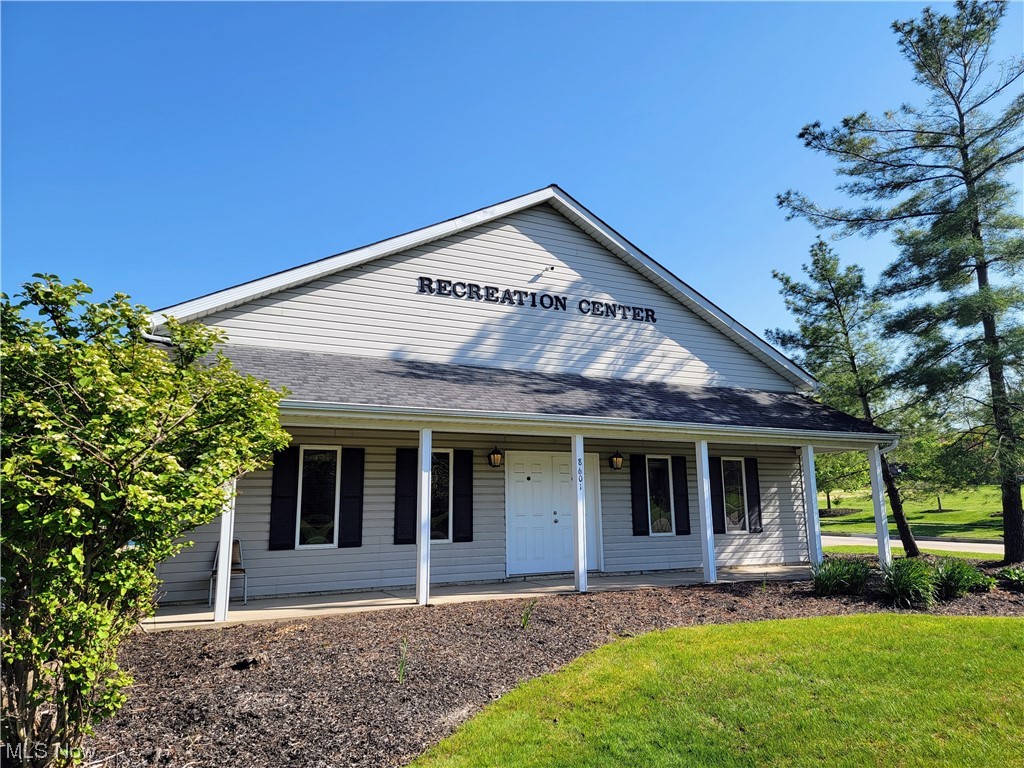 Courts of Country Lakes - Residential