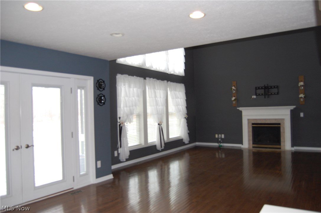 Saratoga Hills 01 - Residential