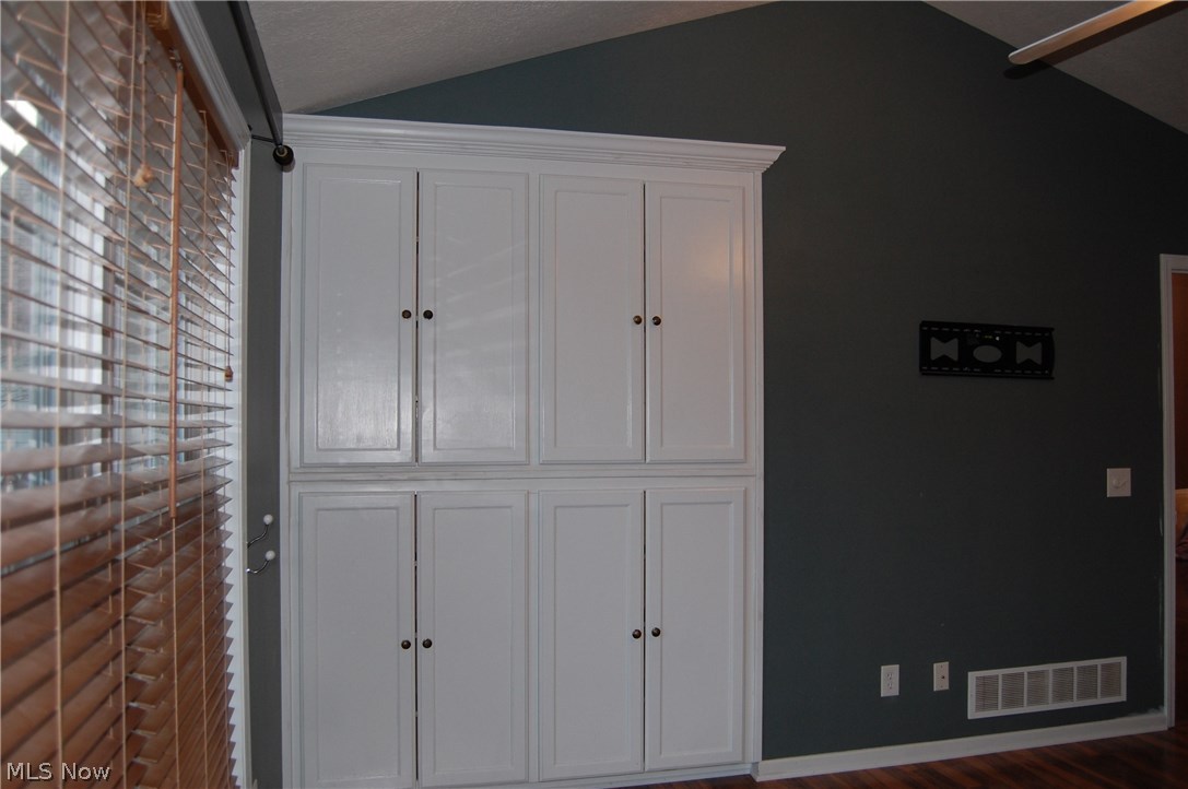 Saratoga Hills 01 - Residential