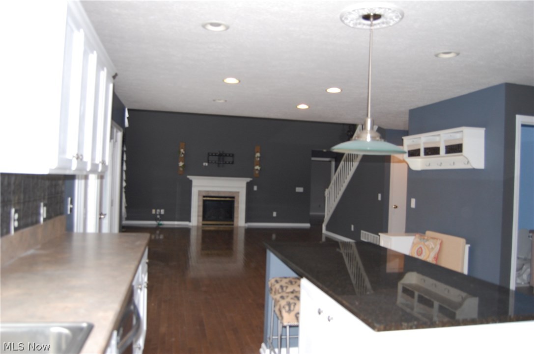 Saratoga Hills 01 - Residential