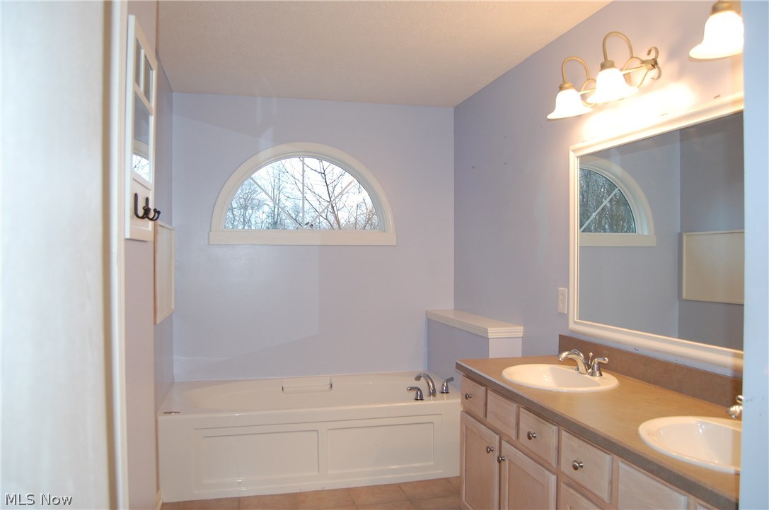 Saratoga Hills 01 - Residential