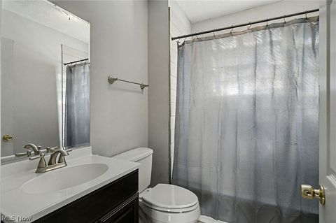 Tiny photo for 1100 Beardsley Street, Akron, OH 44301 (MLS # 5187913)