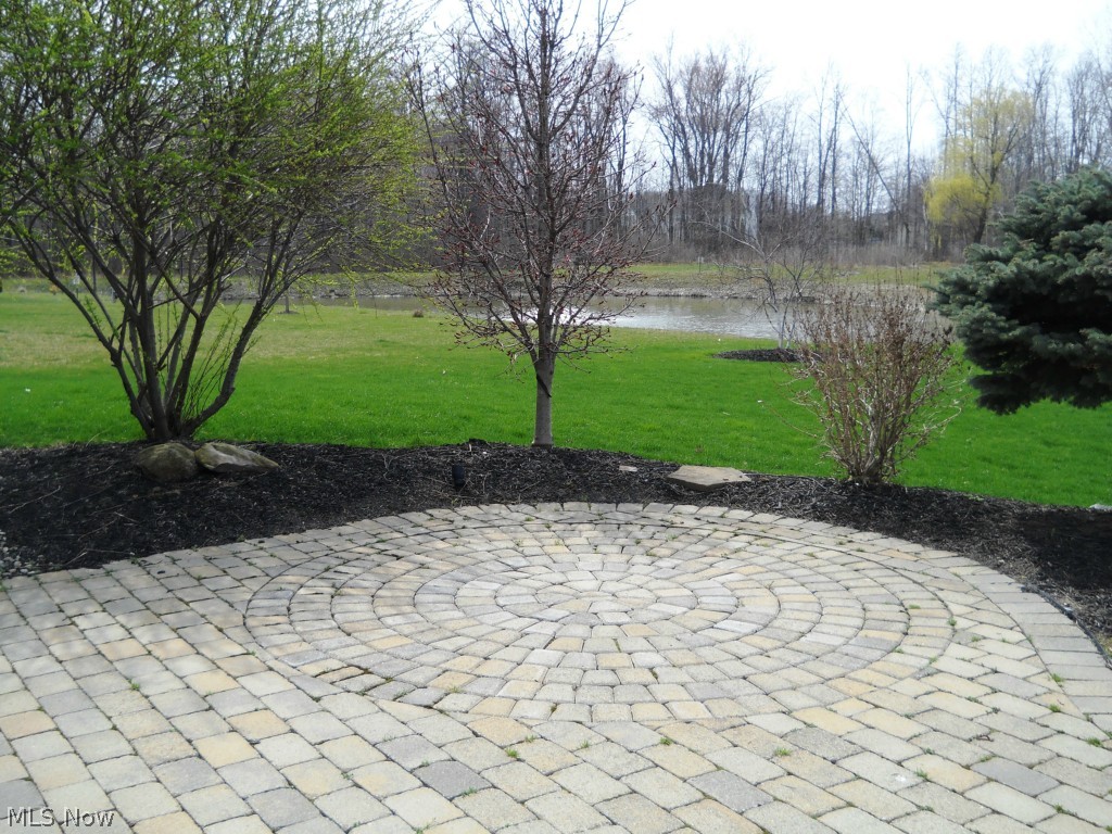 Saddle Crk 03 - Residential