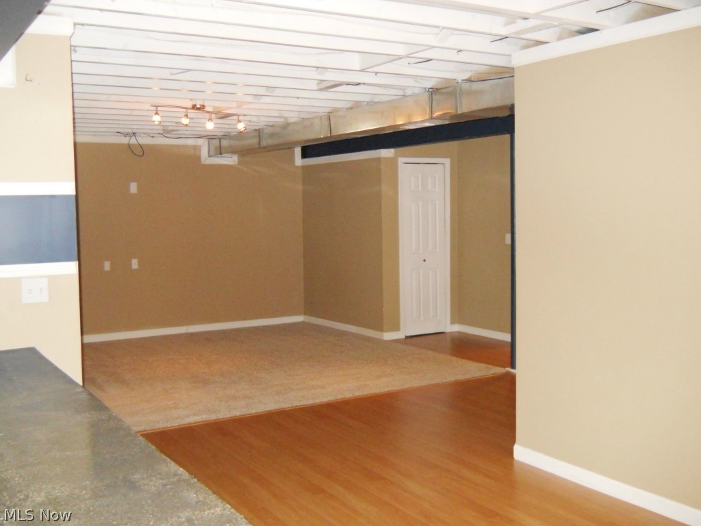 Saddle Crk 03 - Residential