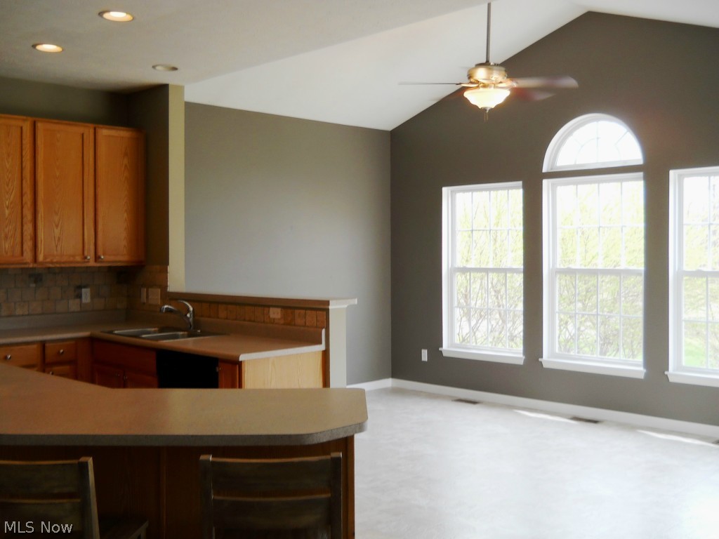 Saddle Crk 03 - Residential