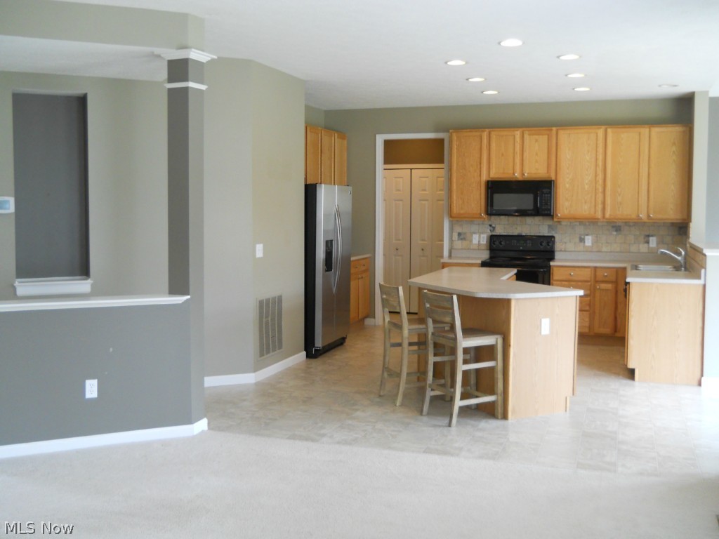 Saddle Crk 03 - Residential