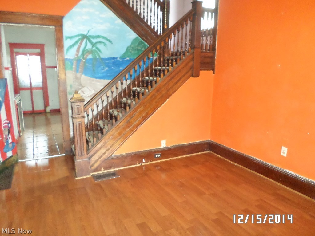 F R Elliotts - Residential