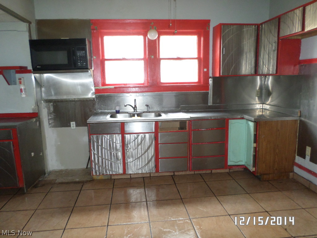 F R Elliotts - Residential