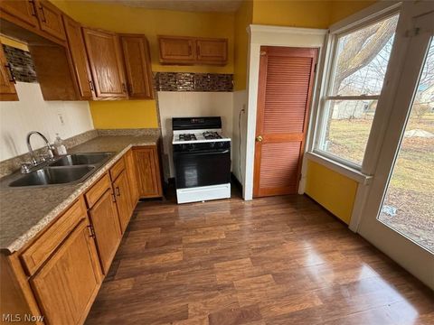 Tiny photo for 2329 Winfield Way NE, Canton, OH 44705 (MLS # 5188182)