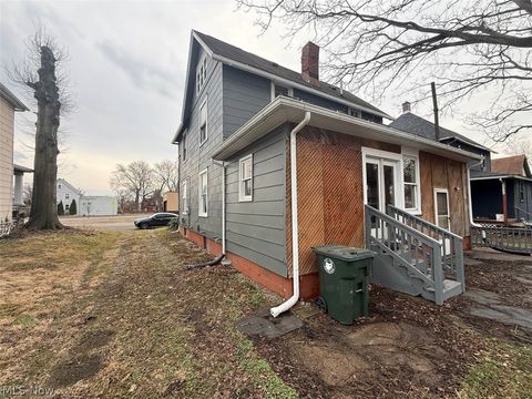 Tiny photo for 2329 Winfield Way NE, Canton, OH 44705 (MLS # 5188182)