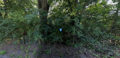 Tiny photo for 670 Cumberland Street, Columbus, OH 43219 (MLS # 5180272)