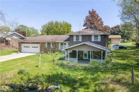 Homes For Sale - 1424 Oak Street<br/> Tuscarawas County, Dover, OH 44622