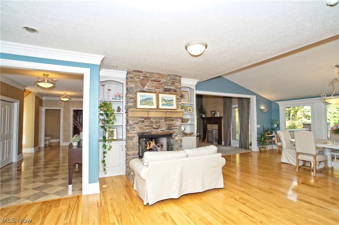 Kirtland Lake - Residential