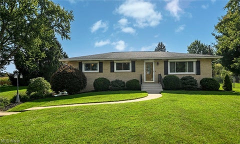 Homes For Sale - 1420 Whitehall Drive<br/> Mogadore, OH 44260