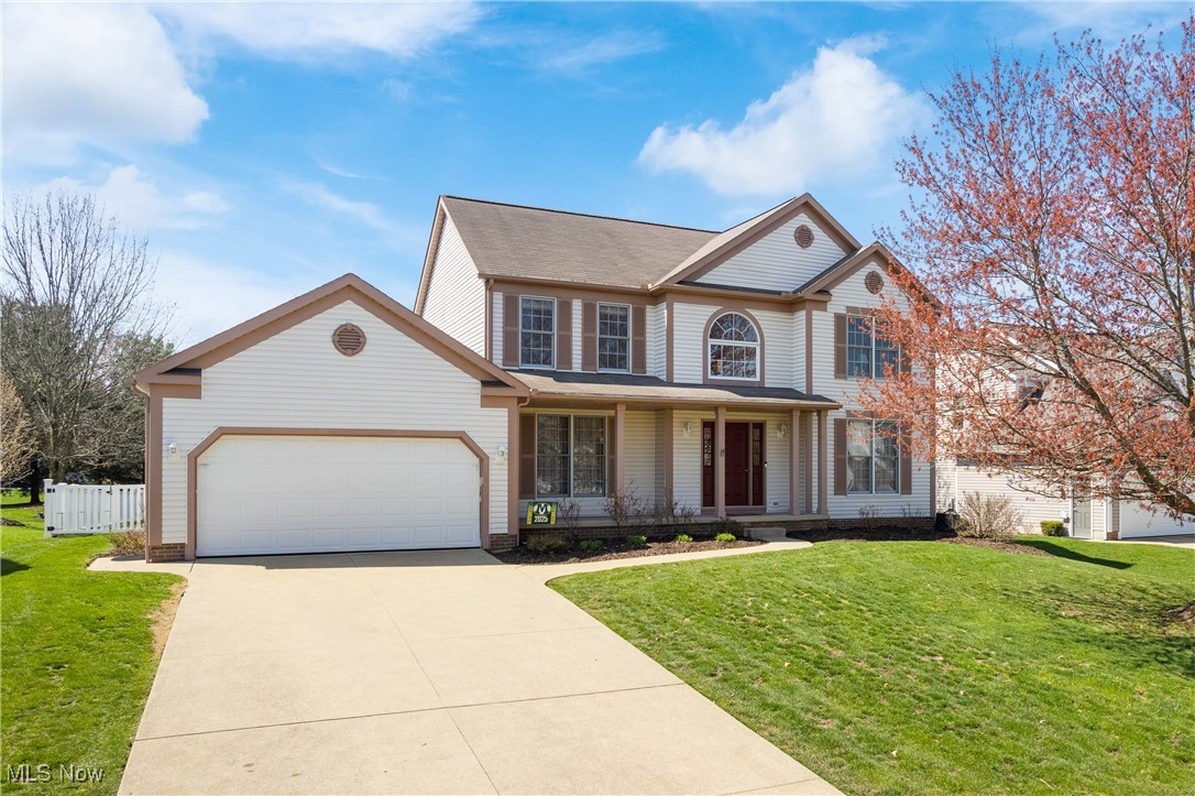 6032 Emerald Lakes Drive, Medina, Ohio image 1