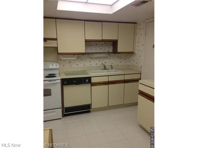 The Barclay Condominiums - Residential