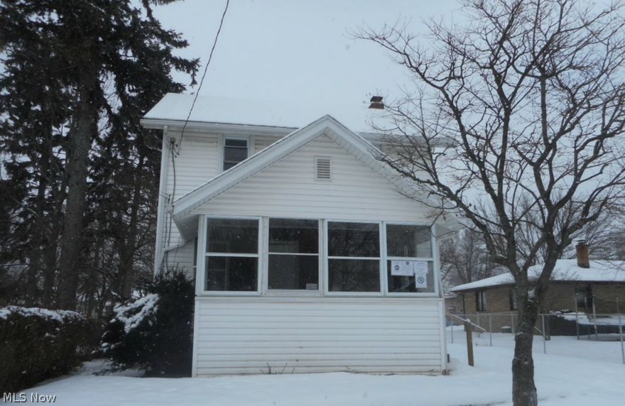 this is a STEAL! wont last. 2 br home would be a great starter or rental. Some reno started but needs finished. Will need preapproval or proof of funds. Bids only to owner occupant non profits and government agencies only until 2/22/2015 11:59:59 PM  CT. This is HUD Case # 412-302509. HUD homes sold  AS IS ONLY
