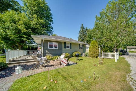 Tiny photo for 4884 Francis Street, Geneva on the Lake, OH 44041 (MLS # 5239020)