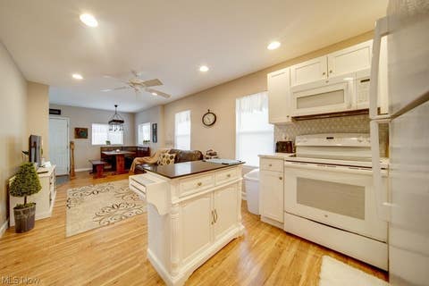 Tiny photo for 4884 Francis Street, Geneva on the Lake, OH 44041 (MLS # 5239020)