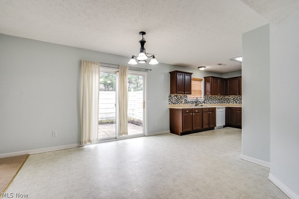 Village/Marsh Lndg Condo - Residential