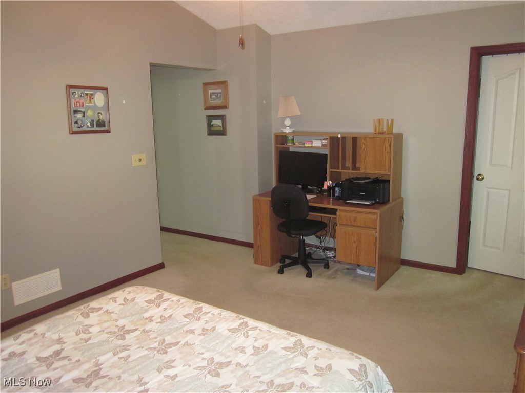 22434 Woodfield Trail, Strongsville, Ohio image 22