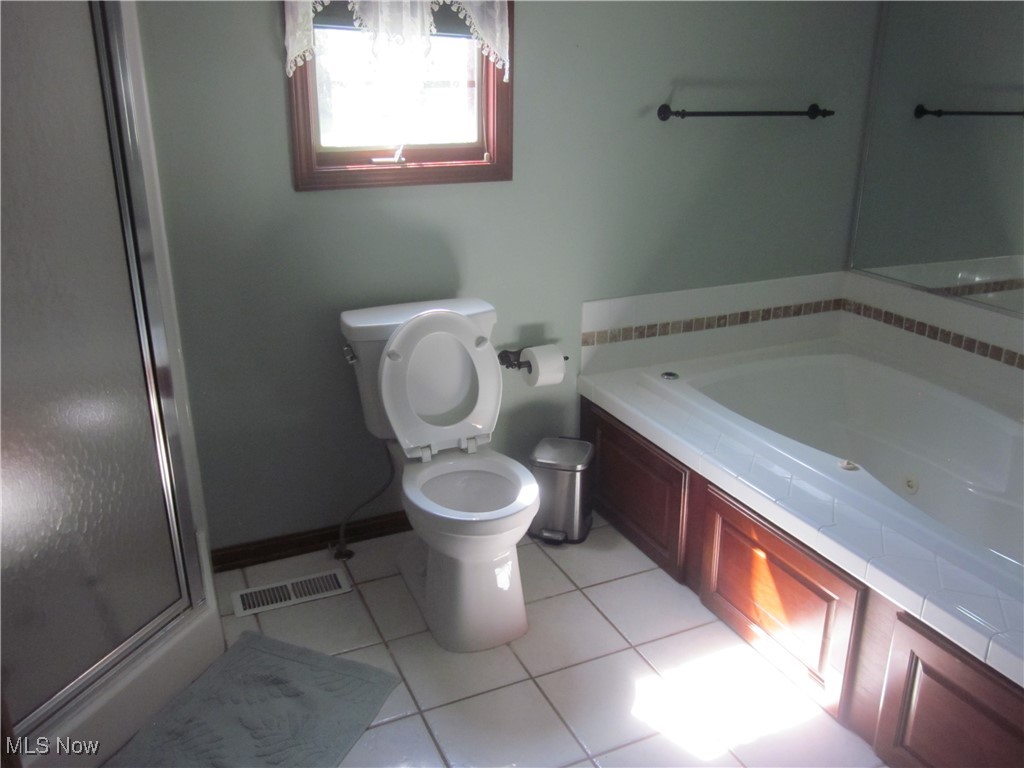 22434 Woodfield Trail, Strongsville, Ohio image 29