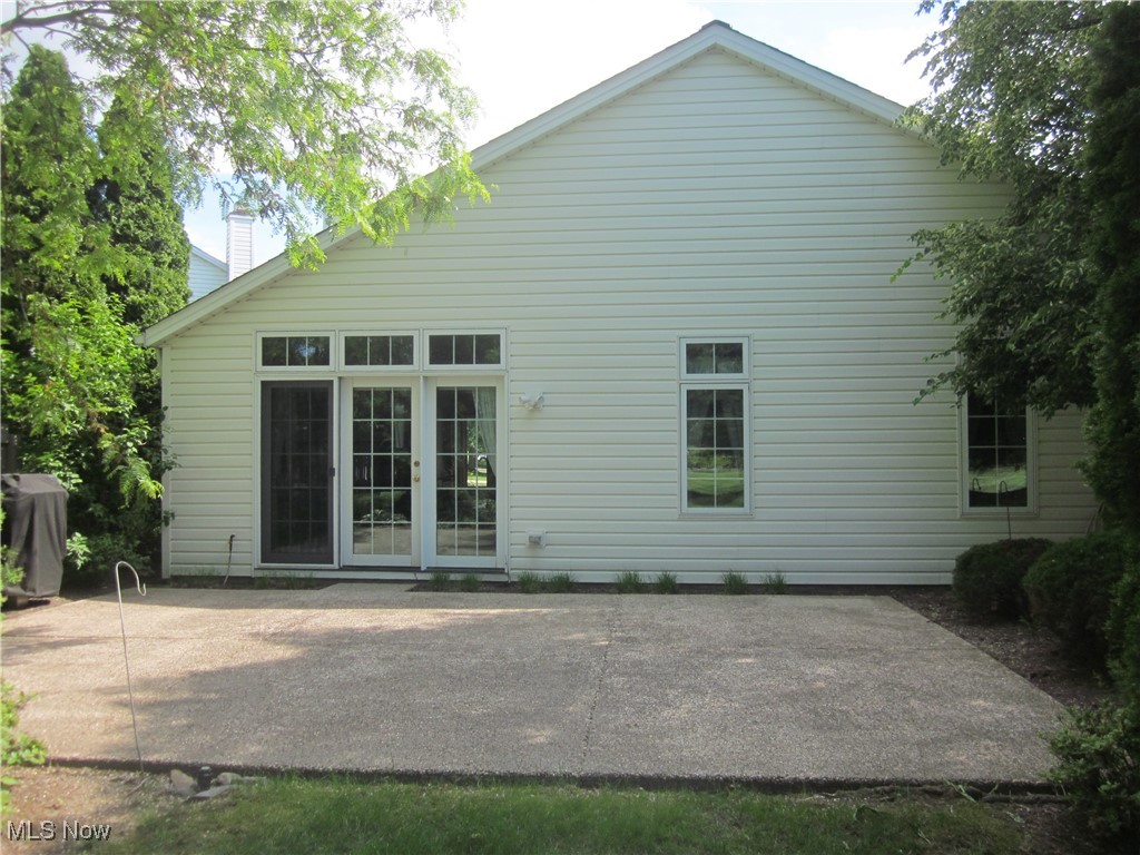 22434 Woodfield Trail, Strongsville, Ohio image 4