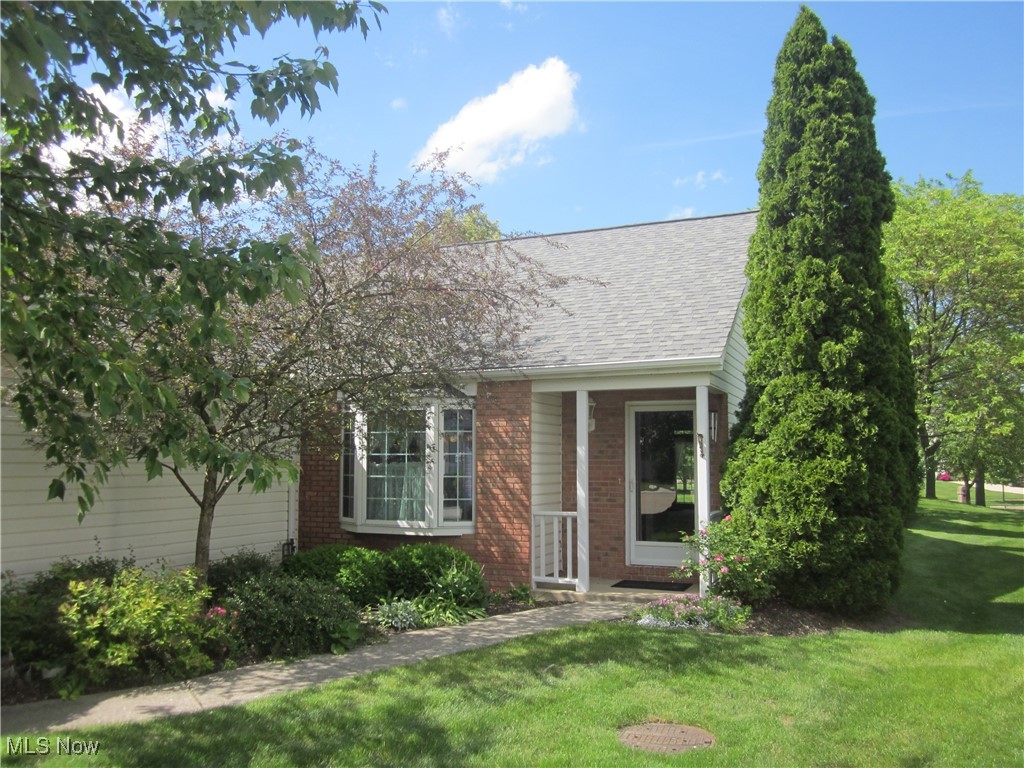22434 Woodfield Trail, Strongsville, Ohio image 3
