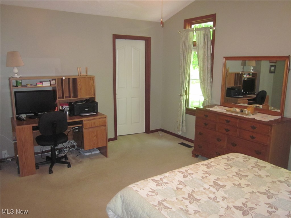 22434 Woodfield Trail, Strongsville, Ohio image 23