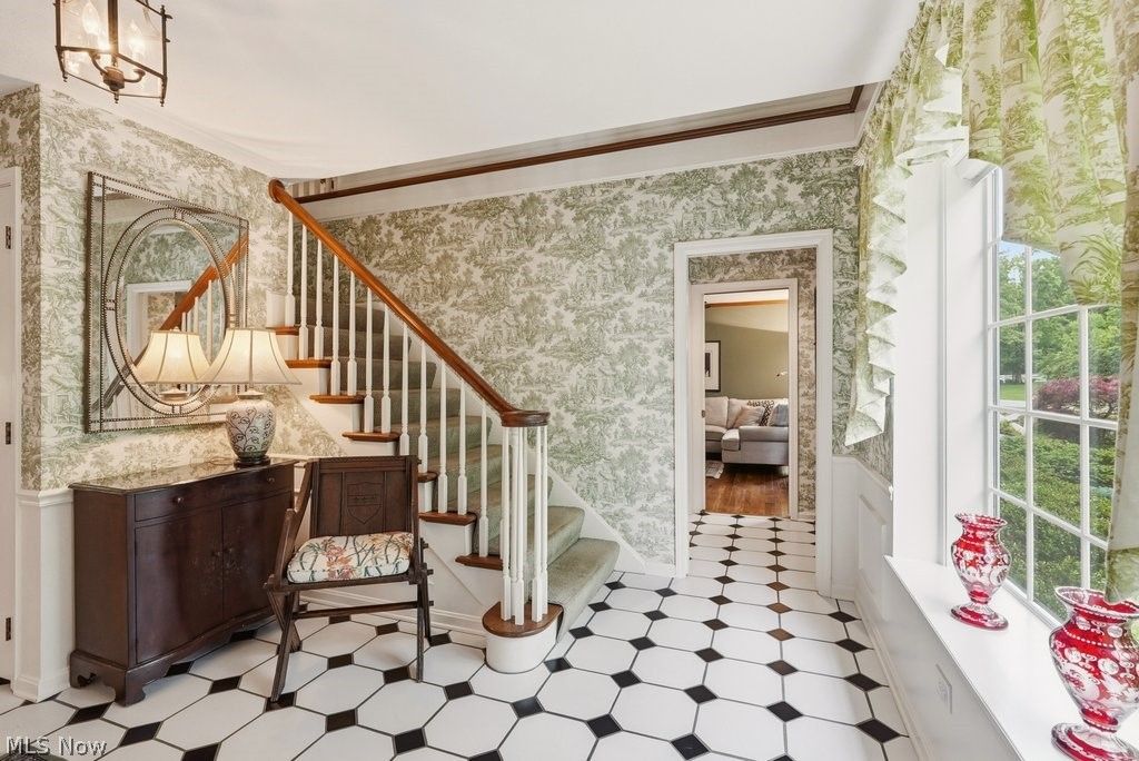 Photo of 104 Manor Brook Drive, Chagrin Falls, OH 44022 (MLS # 5213188)