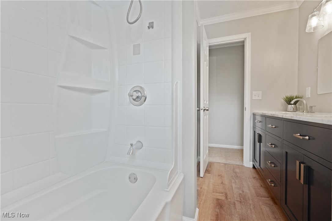 Artesian Lake Estate - Residential