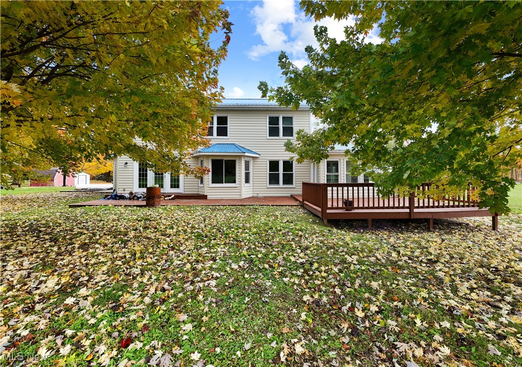 Artesian Lake Estate - Residential